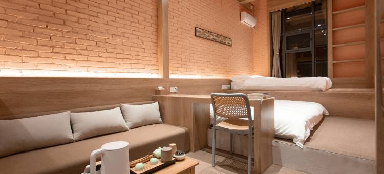 无隐良居酒店(建水古城朱家花园店)图片