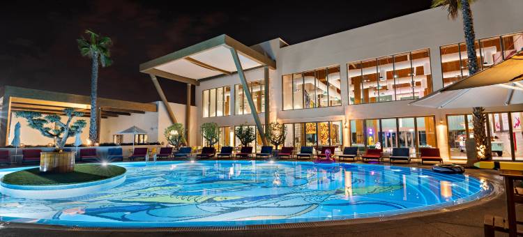 富怀里特风筝海滩 - 希尔顿 Tapestry 精选酒店(Fuwairit Kite Beach, Tapestry Collection by Hilton)图片