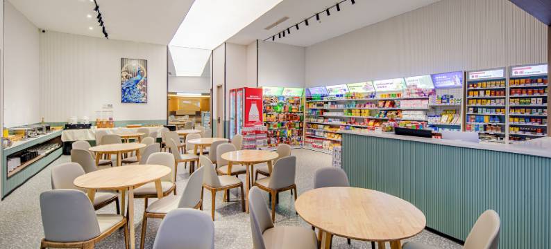 云涯大酒店(重庆欢乐谷礼嘉儿童医院店)图片