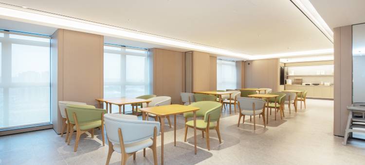 全季酒店(长沙黄花机场龙华地铁站店)图片