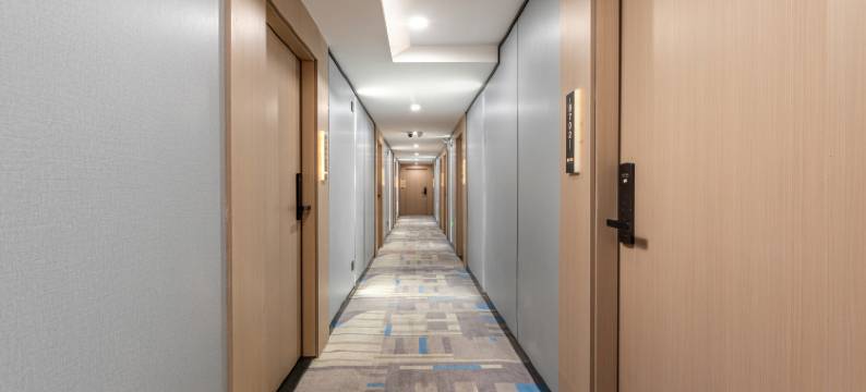 青年公寓(广州北京路步行街团一大广场地铁站店)图片