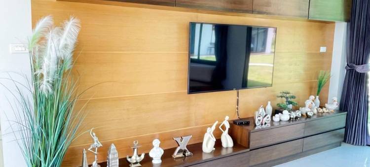 Spacious Private Villa Modern Style Near Beach图片