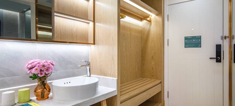 欧暇·地中海酒店(深圳国际会展中心福海西地铁站店)图片