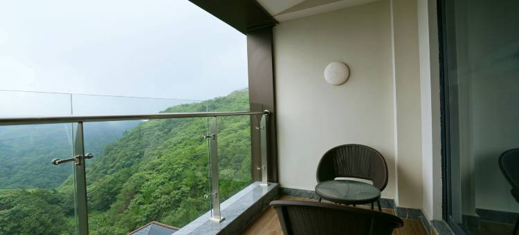山楂树云裳酒店(百里荒景区店)图片