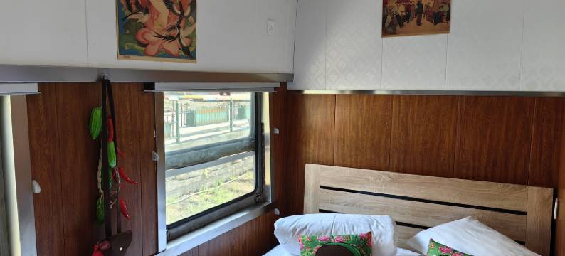 横道河子火车民宿图片