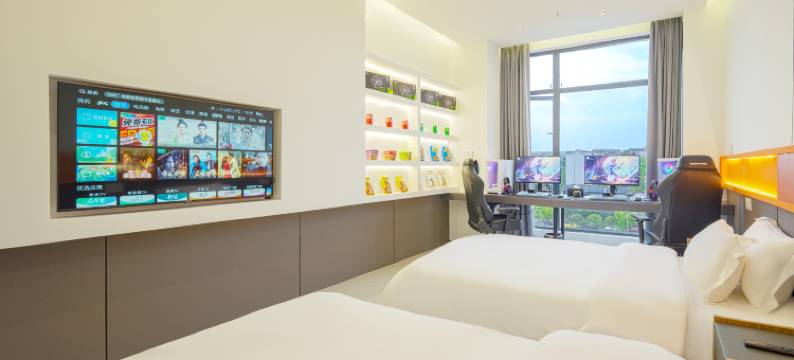 暴风电竞酒店(重庆江北国际机场桃源天地购物中心店)图片