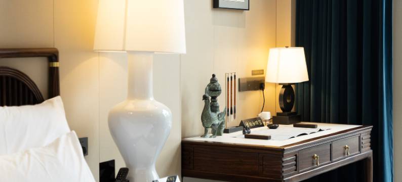 凤栖博物馆酒店(火车北站梁家巷地铁站店)图片