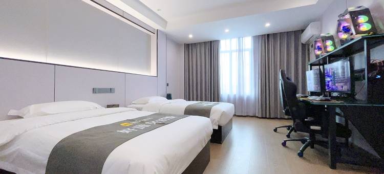 极速电竞民宿(万达广场店)图片