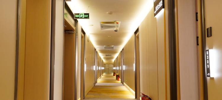 161假日酒店(苏尼特右旗赛汉镇店)图片