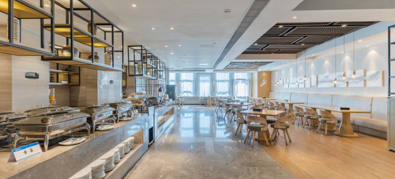 伯爵世家酒店(长兴利时广场店)图片