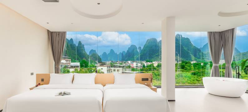 隐田居·全景轻奢酒店(二十元背景风景区店)图片