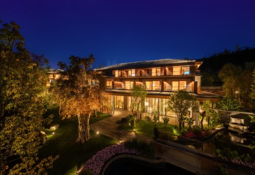 腾冲大景慕尚酒店外景图