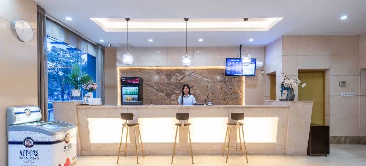 星期天假日酒店(枣庄高铁站店)图片
