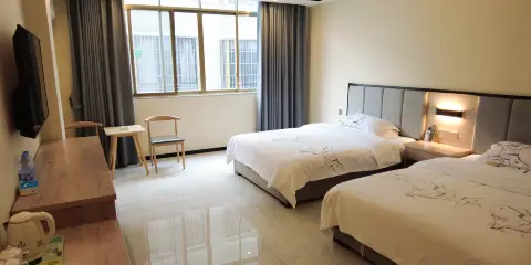 南丹嘉年華公寓