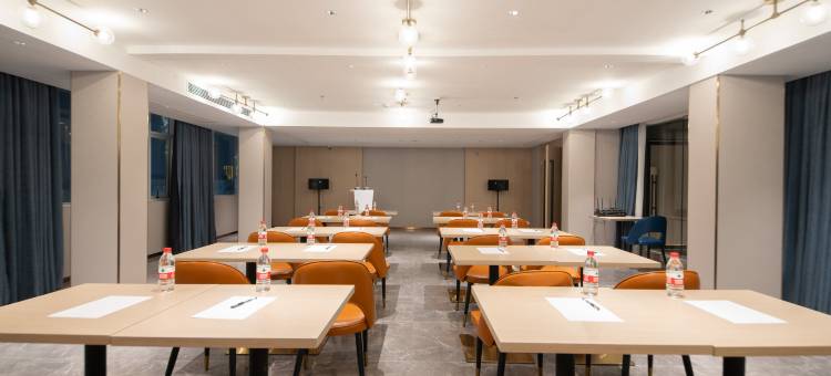 凯里亚德酒店(鄱阳行政中心店)图片