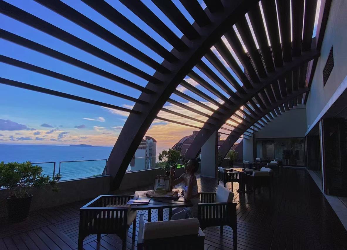 三亚湾海居铂尔曼度假酒店图片