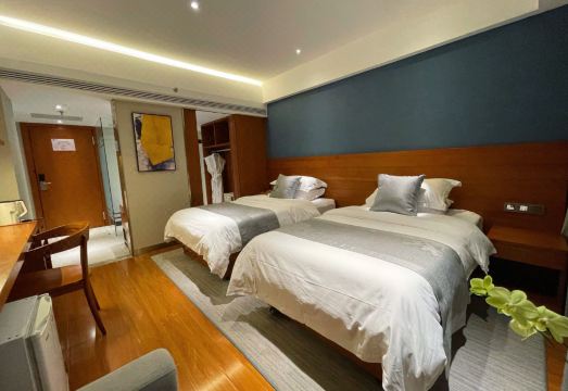 Zhong Huang Hotel Hotel Overview