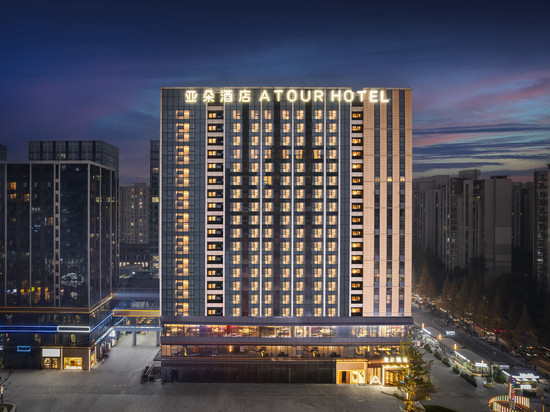 成都西站中坝地铁站亚朵酒店