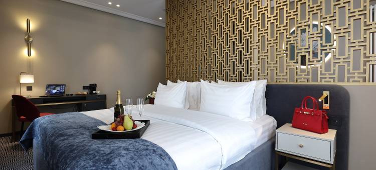 Helen Hotel图片