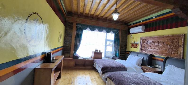 工布江达德乐康桑驿站图片