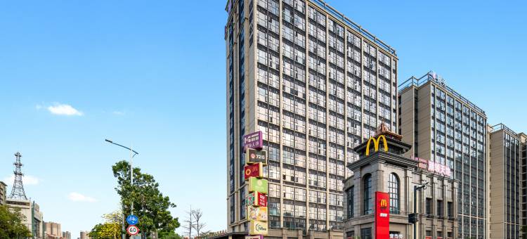 NP-Sup电竞酒店公寓(三水新动力广场店)图片