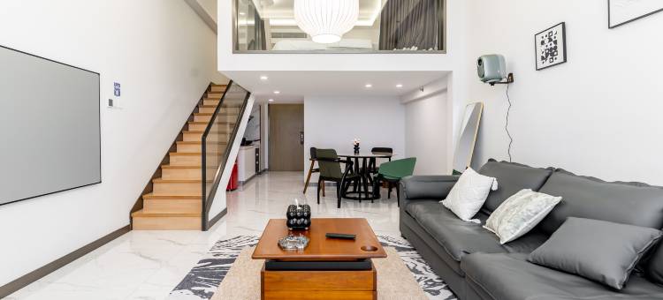 伴与久江畔复式公寓民宿(孙文西路步行街兴中广场店)图片