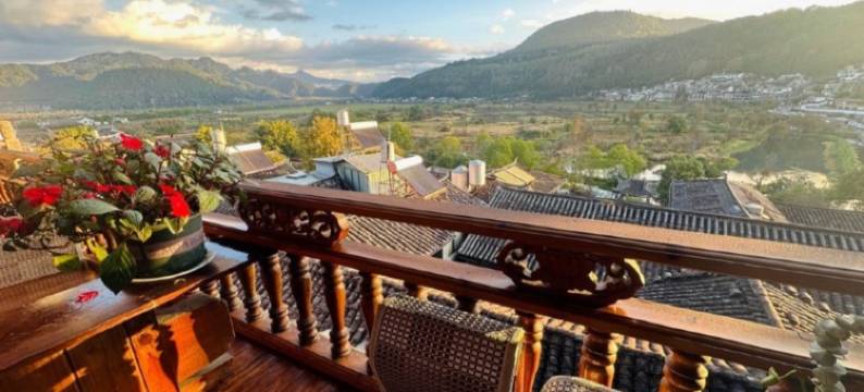 腾冲迎荷观景客栈(和顺古镇店)图片