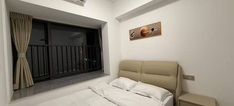 广旭影视国际公寓(惠州星河冠誉府店)图片