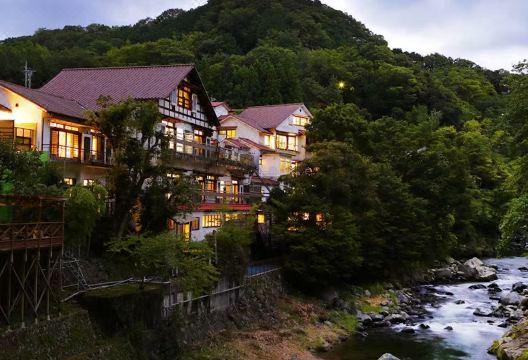 Shirakabeso Hotel Overview