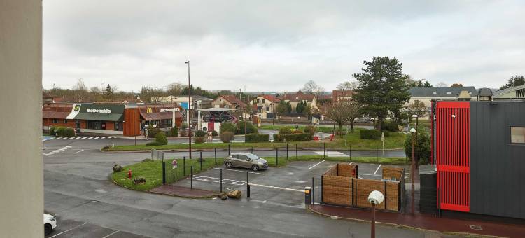 皮埃拉耶凯尔基酒店(B&B Hôtel Cergy Pierrelaye)图片