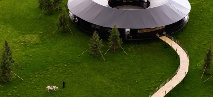 红原围麓游牧野奢营地图片