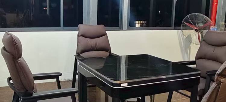 普惠酒店(茶马古城店)图片