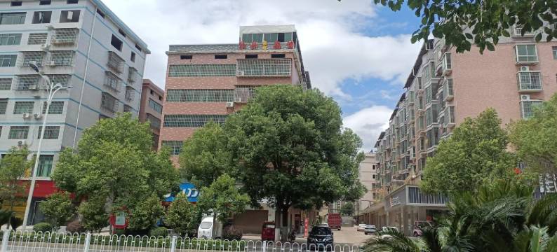 华兴家庭宾馆(南岳机场店)图片