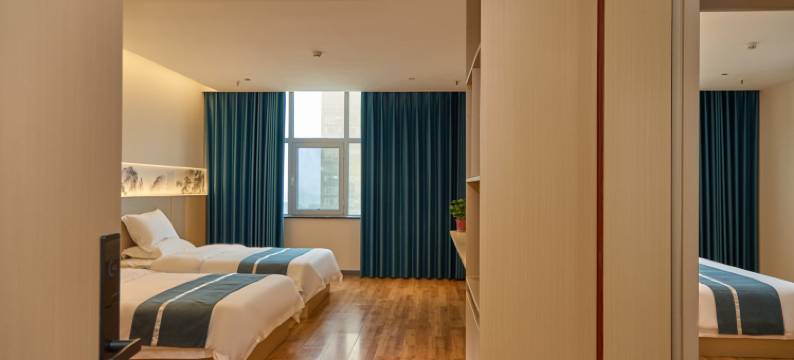 德令哈瑞熙悦庭酒店(海子诗歌馆店)图片