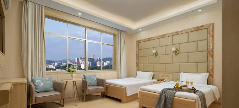 岳阳快乐居时尚酒店(八字门高铁东站店)图片