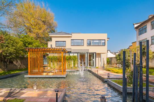 花筑·沐舍拾光温泉民宿(乌镇西栅风景区店)