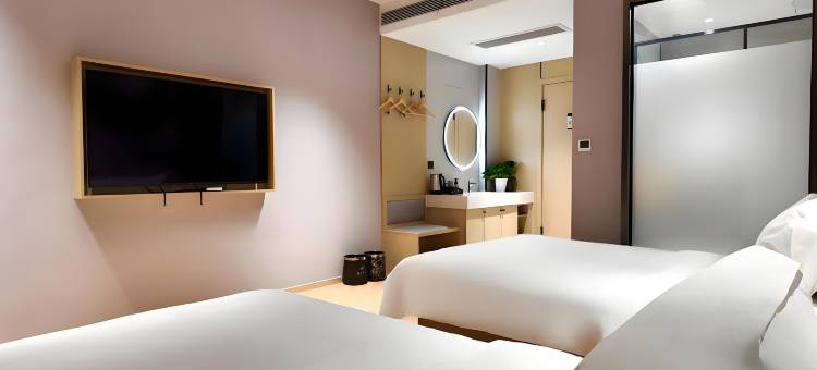 丽朵青旅酒店(石河子新疆军团军垦博物馆店)图片