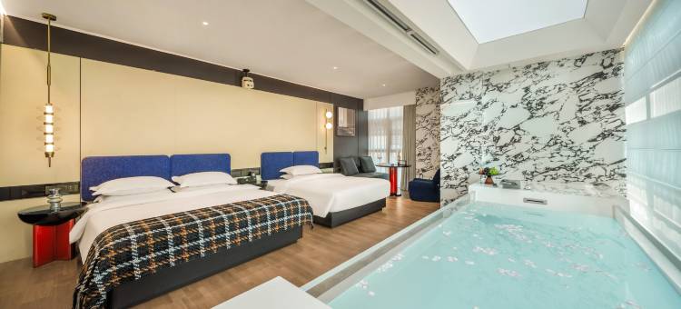 悦惠美S酒店(重庆解放碑朝天门店)图片