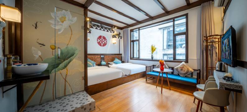 清雅院子·Sunny villa·设计师苗风美宿(凤凰古城店)图片