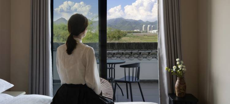 西观·艺墅山下·设计师民宿(西溪南古村落店)图片