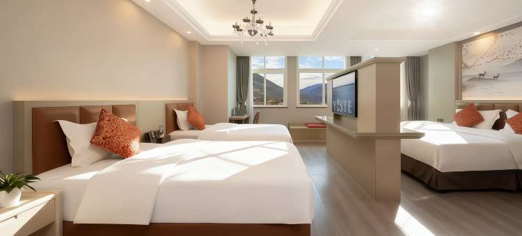 雅斯特国际酒店(甘孜巴塘县人民政府店)图片