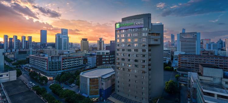 昆明火车站智选假日酒店图片