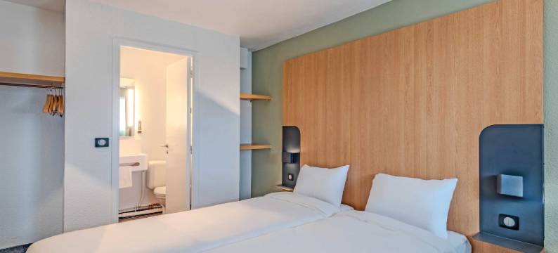 布雷斯特克加赫德克机场 B&B 酒店(B&B Hotel Brest Kergaradec Aéroport Gouesnou)图片