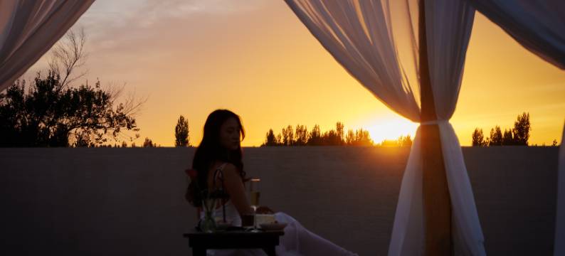 敦煌西隅度假民宿(鸣沙山月牙泉店)图片