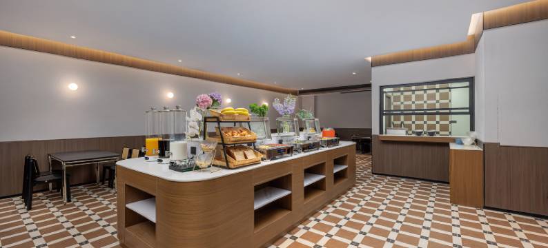 珠海洛栖酒店(情侣路海滨泳场店)图片