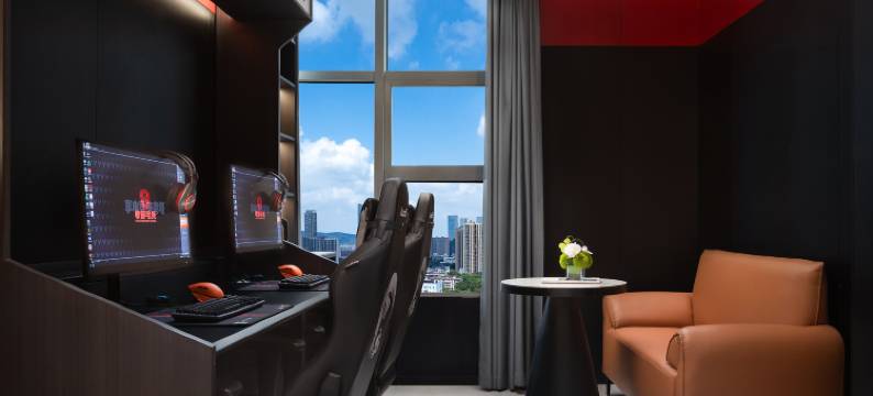 粤塔S电竞(成都春熙路太古里店)图片