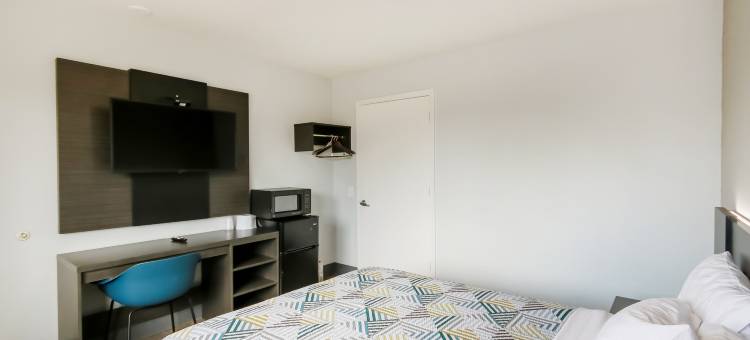 Home 6 堪萨斯托皮卡I-70州际公路酒店 by Townhouse(Home 6 by Townhouse Topeka KS I 70)图片