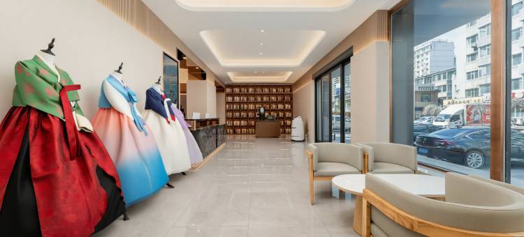 麦希酒店(延吉延边大学网红墙西市场店)图片