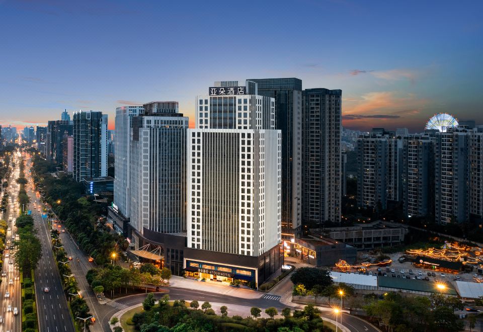南宁万象城民族大道亚朵酒店外景图