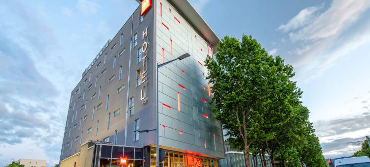 宜必思克莱蒙费朗中心体育场酒店(Ibis Clermont Ferrand Stade)图片